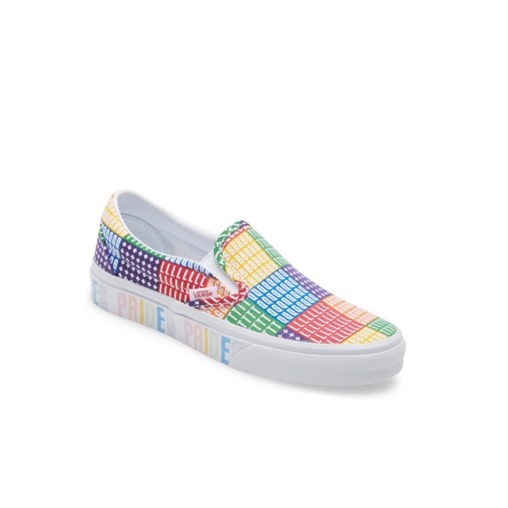 Classic Pride Slip-On
VANS